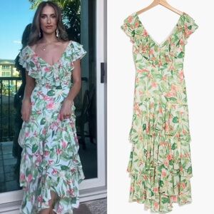 ❤️‍🔥Firm Price❤️‍🔥 WAYF floral ruffle tiered dress